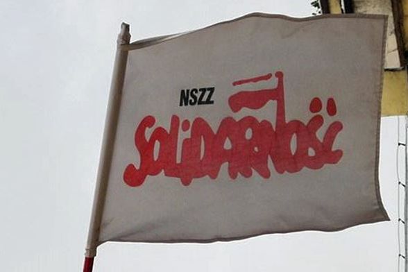 Flag of the Polish non-governmental trade union “Solidarność” | Photo: CreativeCommon