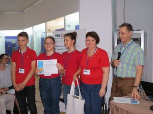 Ukrainian prizewinners and their tutor with Oleg Smirnov, country director of DVV International Ukraine (right) | Photo: DVV International Ukraine