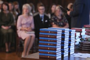 Books as prizes | Photo: Ilmārs Znotiņš/Valsts prezidenta kanceleja